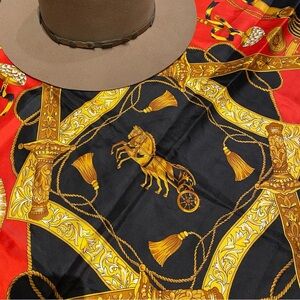 Equestrian vibe Horse scarf/wrap w country vibe